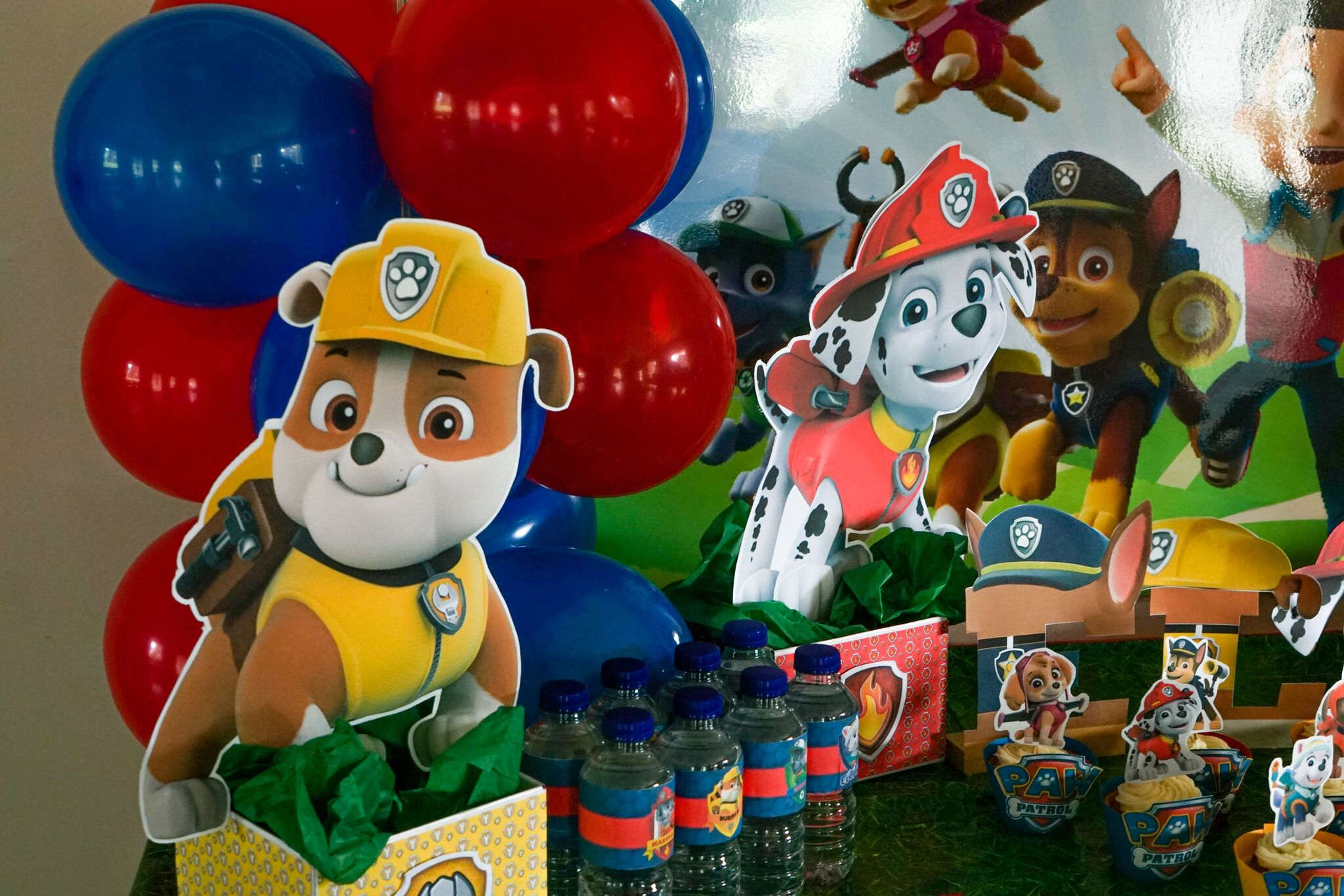 How to make paw patrol centerpieces table decorations ...